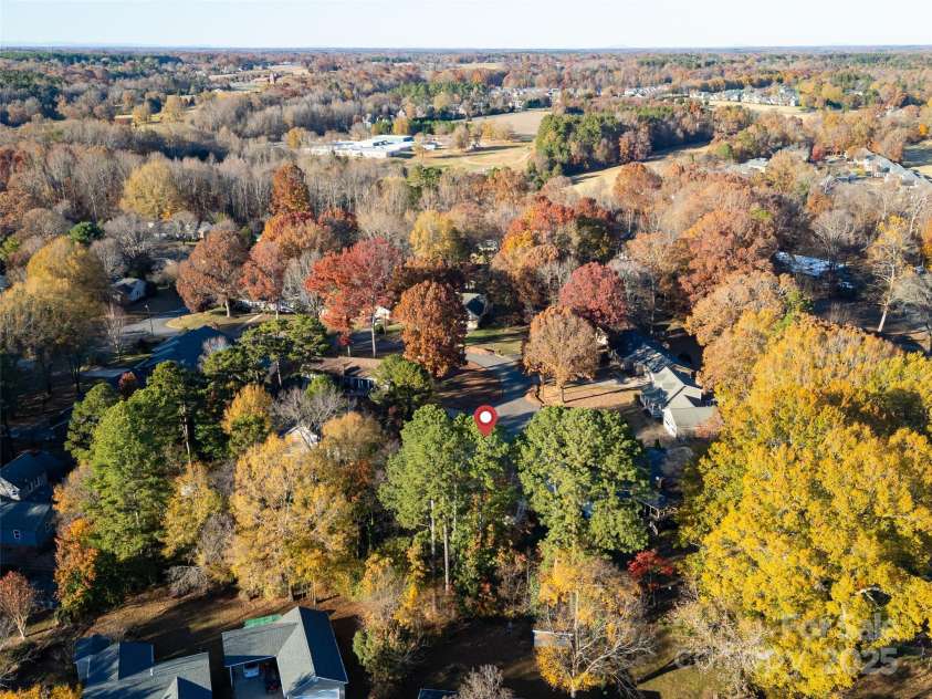106 Gallarie Place, Salisbury, NC 28144.  MLS# CAR4321923, YatesRealty ID 13445. 