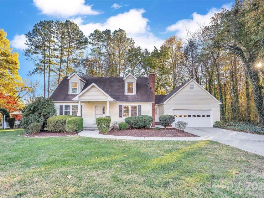 106 Gallarie Place, Salisbury, NC 28144.  MLS# CAR4321923, YatesRealty ID 13445. 
