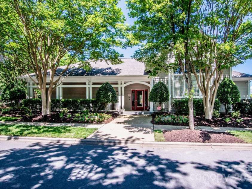 17307 Villanova Road, Huntersville, NC 28078.  MLS# CAR4256155, YatesRealty ID 13445. 