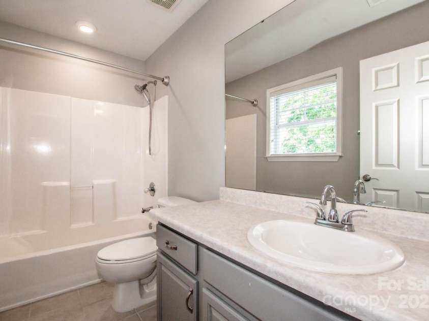 17307 Villanova Road, Huntersville, NC 28078.  MLS# CAR4256155, YatesRealty ID 13445. 