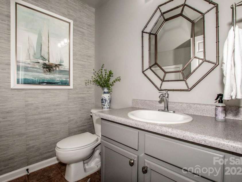 17307 Villanova Road, Huntersville, NC 28078.  MLS# CAR4256155, YatesRealty ID 13445. Powder Room- First level