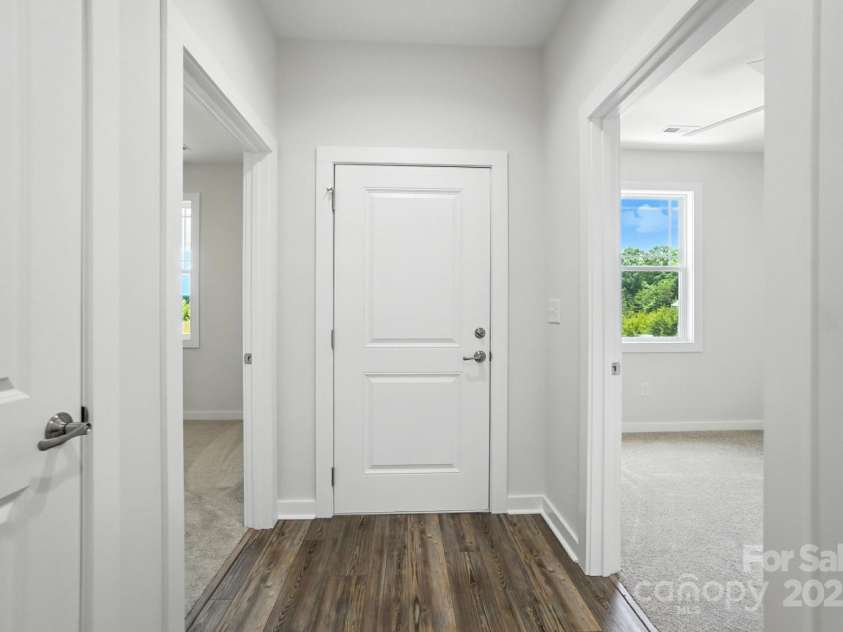1530 29th Street, Hickory, NC 28602.  MLS# CAR4300655, YatesRealty ID 13446. 