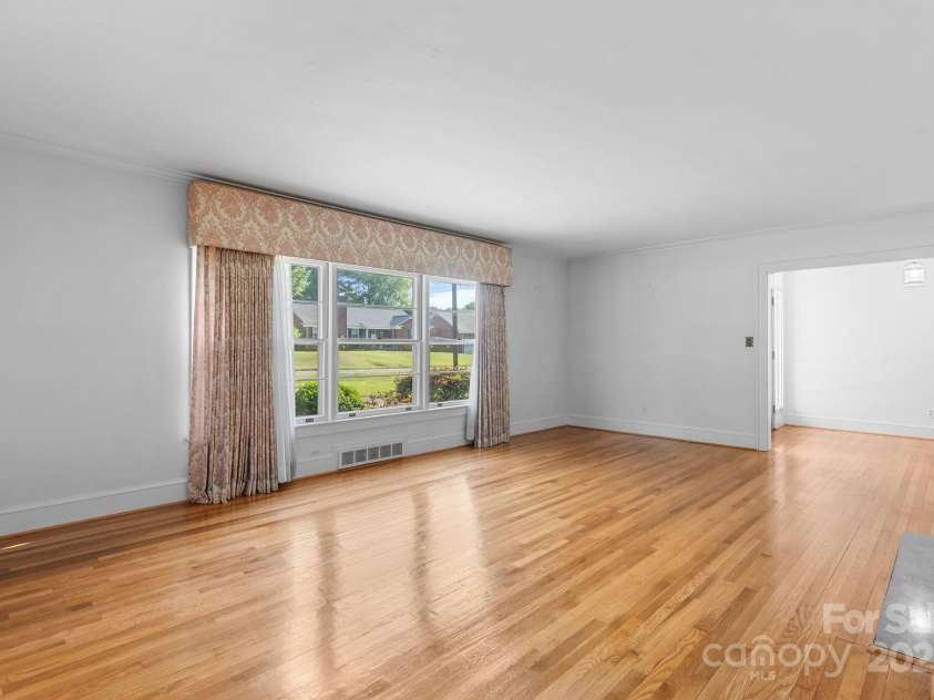 220 Broad Street, Marion, NC 28752.  MLS# CAR4257550, YatesRealty ID 13447. Formal Living Room