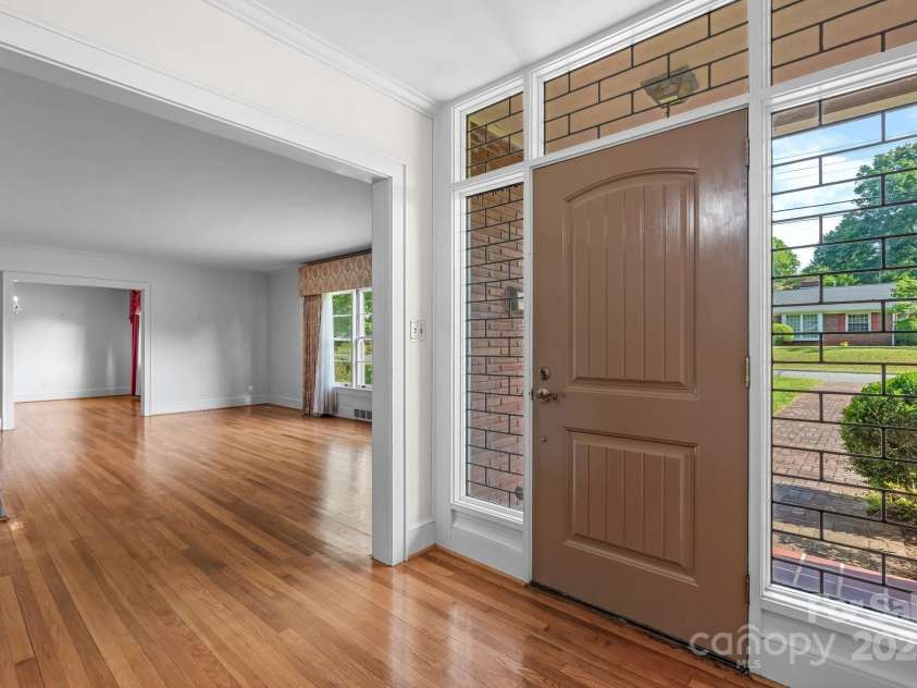 220 Broad Street, Marion, NC 28752.  MLS# CAR4257550, YatesRealty ID 13447. Front Door Entry