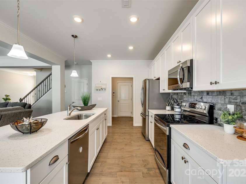 809 River Park Road, Belmont, NC 28012.  MLS# CAR4258875, YatesRealty ID 13448. 