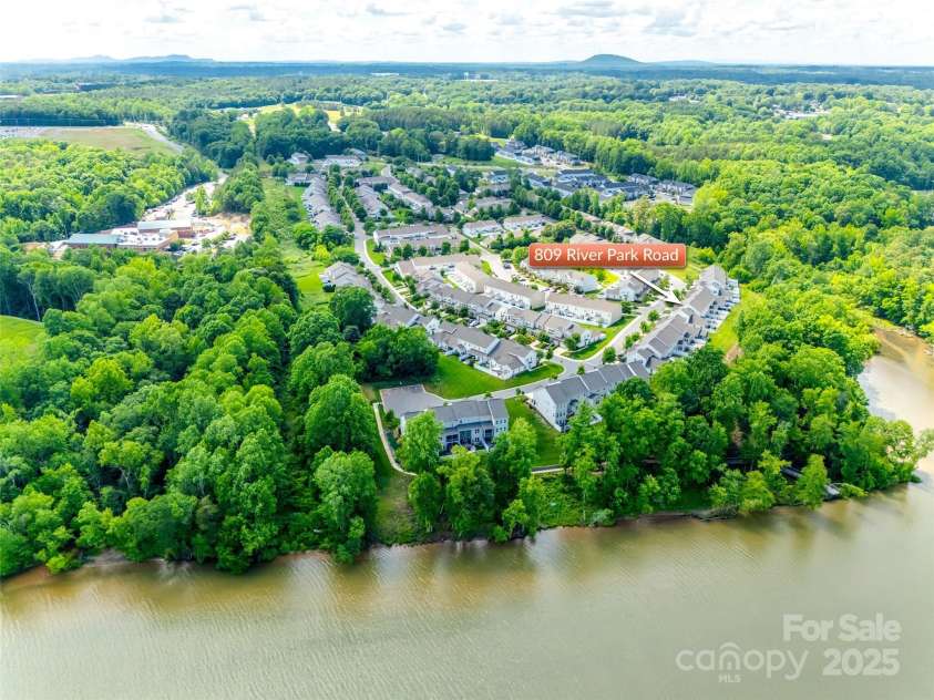 809 River Park Road, Belmont, NC 28012.  MLS# CAR4258875, YatesRealty ID 13448. 