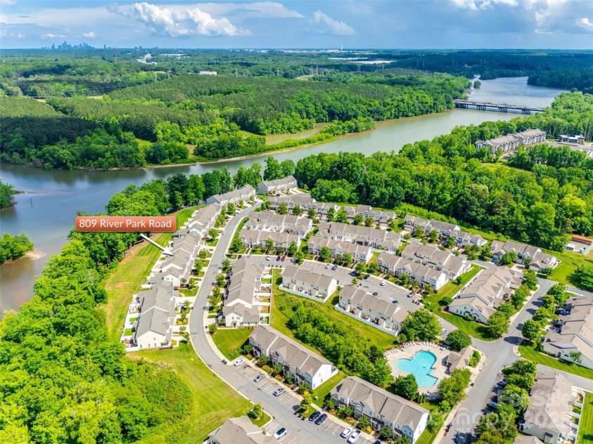 809 River Park Road, Belmont, NC 28012.  MLS# CAR4258875, YatesRealty ID 13448. 