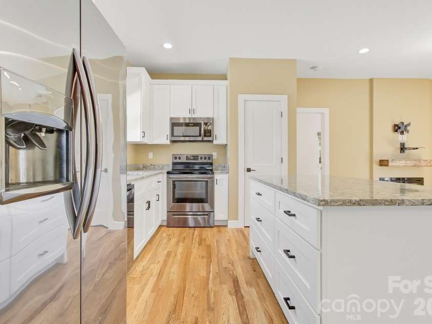 180 Moody Avenue, Candler, NC 28715.  MLS# CAR4366838, YatesRealty ID 13449. 
