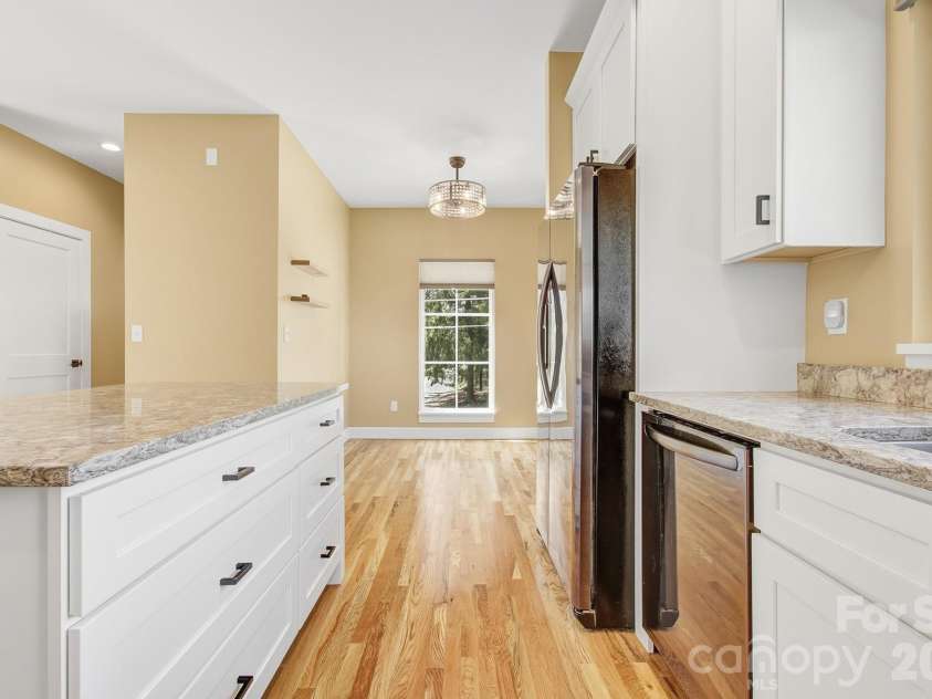 180 Moody Avenue, Candler, NC 28715.  MLS# CAR4366838, YatesRealty ID 13449. 