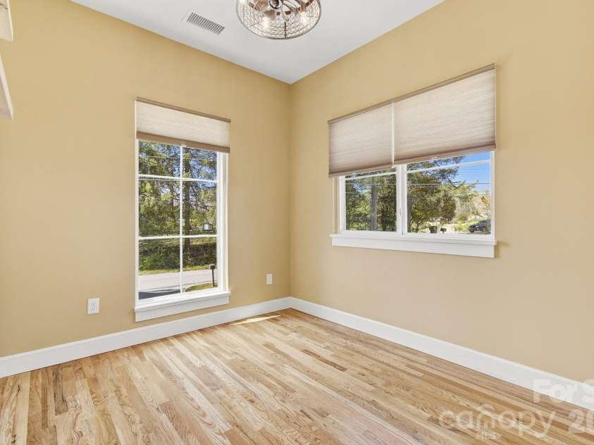 180 Moody Avenue, Candler, NC 28715.  MLS# CAR4366838, YatesRealty ID 13449. 