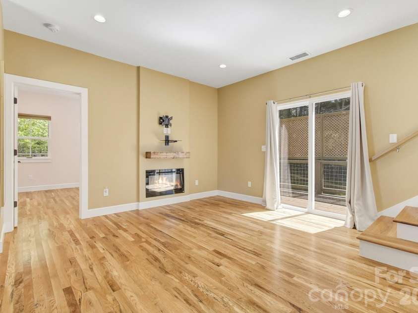 180 Moody Avenue, Candler, NC 28715.  MLS# CAR4366838, YatesRealty ID 13449. 