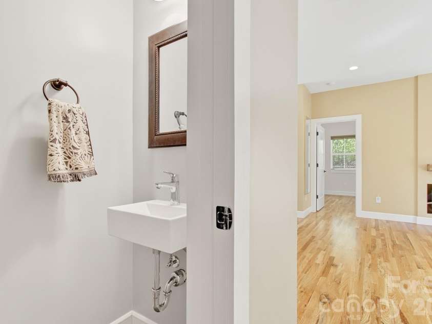 180 Moody Avenue, Candler, NC 28715.  MLS# CAR4366838, YatesRealty ID 13449. 