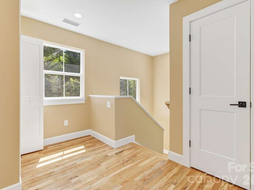180 Moody Avenue, Candler, NC 28715.  MLS# CAR4366838, YatesRealty ID 13449. 