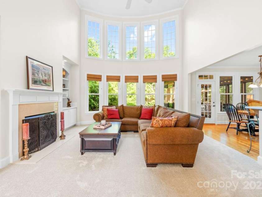 9311 St Barts Lane, Huntersville, NC 28078.  MLS# CAR4255582, YatesRealty ID 13449. 2-Story great room with Fireplace