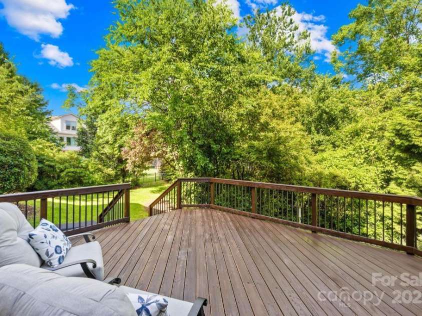 9311 St Barts Lane, Huntersville, NC 28078.  MLS# CAR4255582, YatesRealty ID 13449. Large back deck