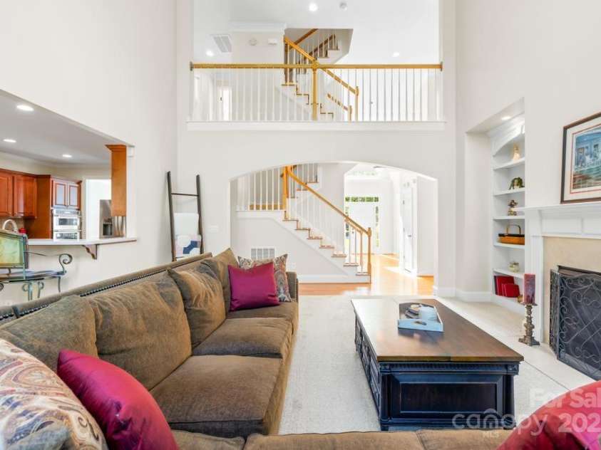 9311 St Barts Lane, Huntersville, NC 28078.  MLS# CAR4255582, YatesRealty ID 13449. Open Floor plan