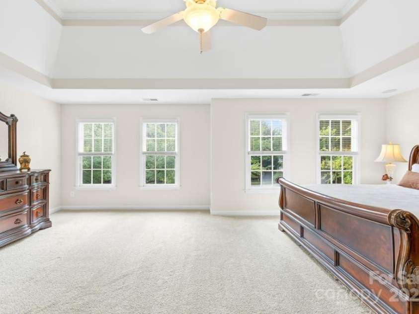 9311 St Barts Lane, Huntersville, NC 28078.  MLS# CAR4255582, YatesRealty ID 13449. Primary Suite with large sitting area