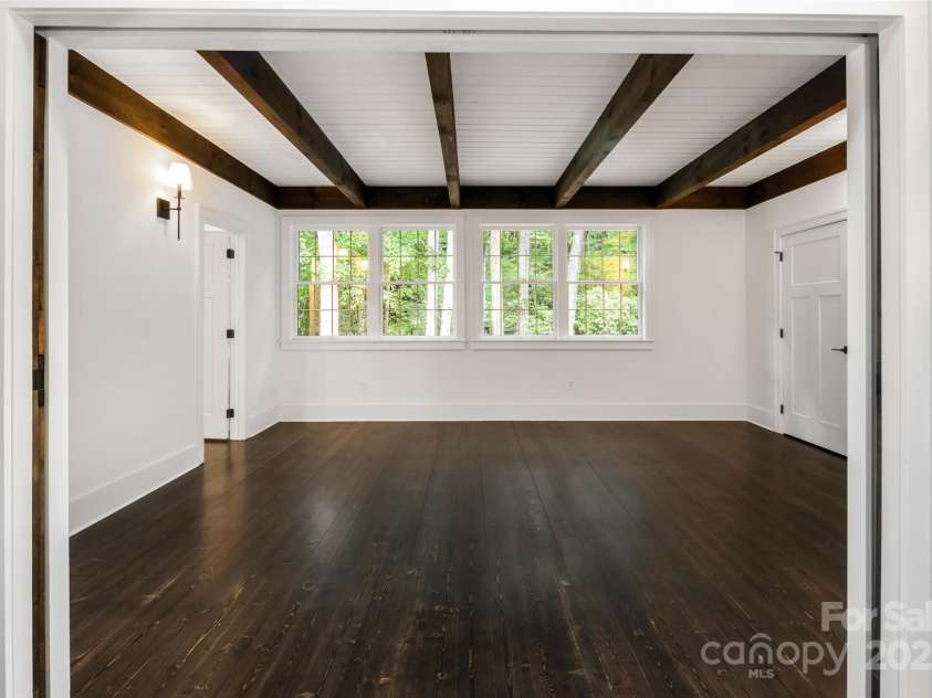 50 Turkey Trot Lane, Burnsville, NC 28714.  MLS# CAR4330454, YatesRealty ID 1345. 