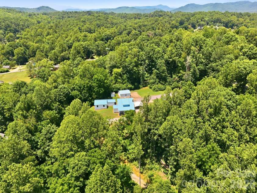 1231 Caldwell Place, Lenoir, NC 28645.  MLS# CAR4400395, YatesRealty ID 13451. 
