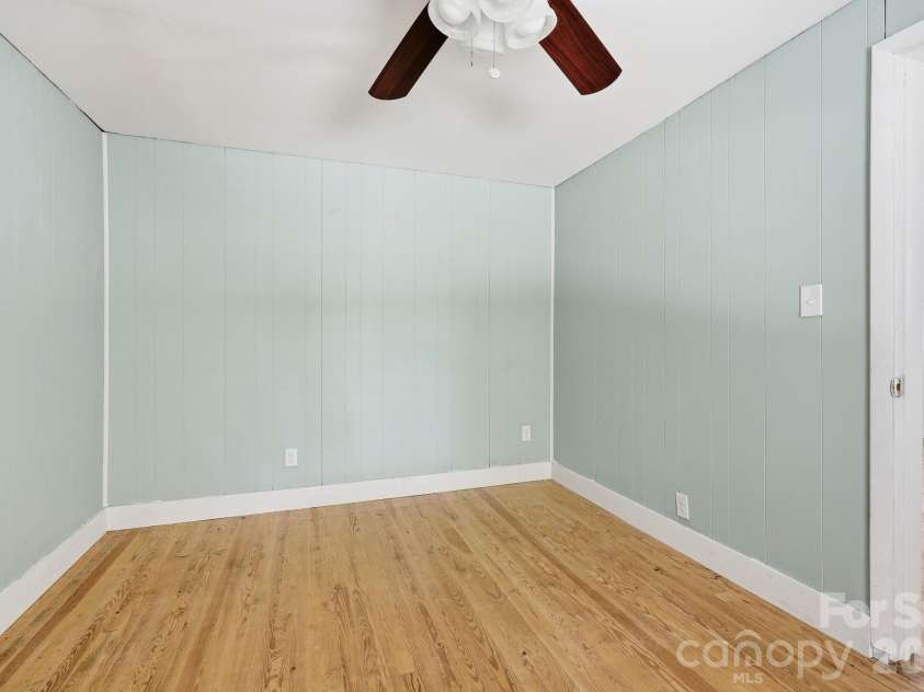 1231 Caldwell Place, Lenoir, NC 28645.  MLS# CAR4400395, YatesRealty ID 13451. 