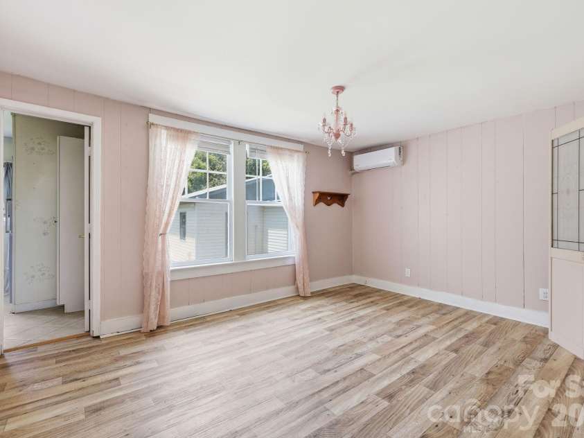1231 Caldwell Place, Lenoir, NC 28645.  MLS# CAR4400395, YatesRealty ID 13451. 