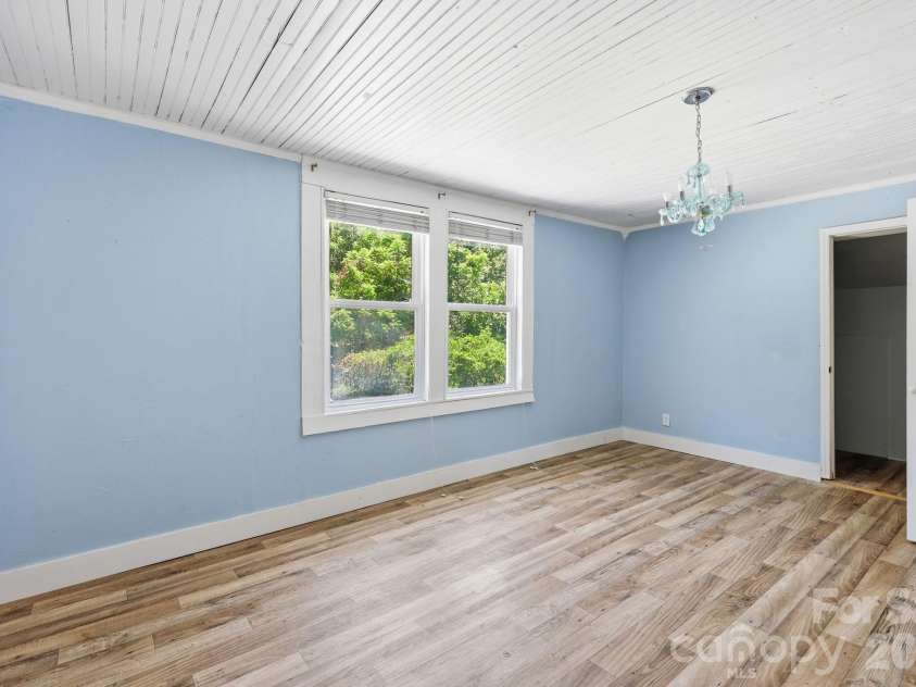 1231 Caldwell Place, Lenoir, NC 28645.  MLS# CAR4400395, YatesRealty ID 13451. 