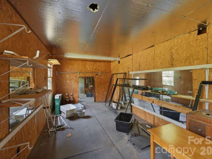 1231 Caldwell Place, Lenoir, NC 28645.  MLS# CAR4400395, YatesRealty ID 13451. 