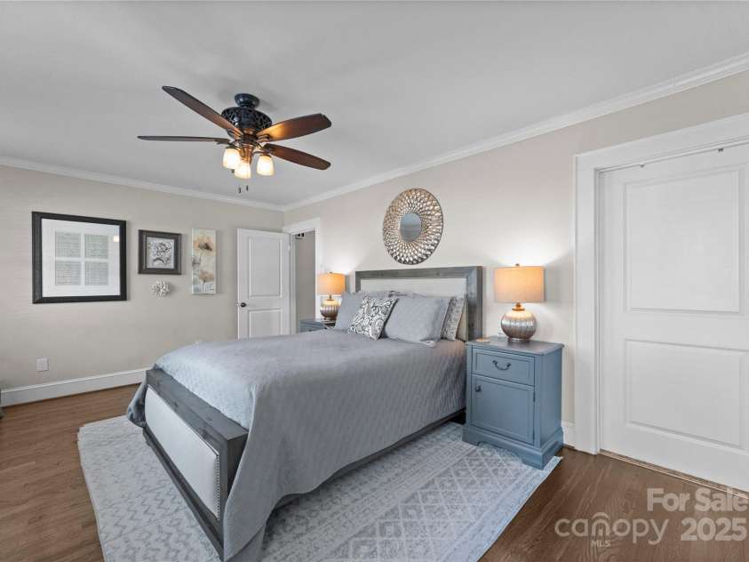 222 Carter Street, Lincolnton, NC 28092.  MLS# CAR4254557, YatesRealty ID 13451. 