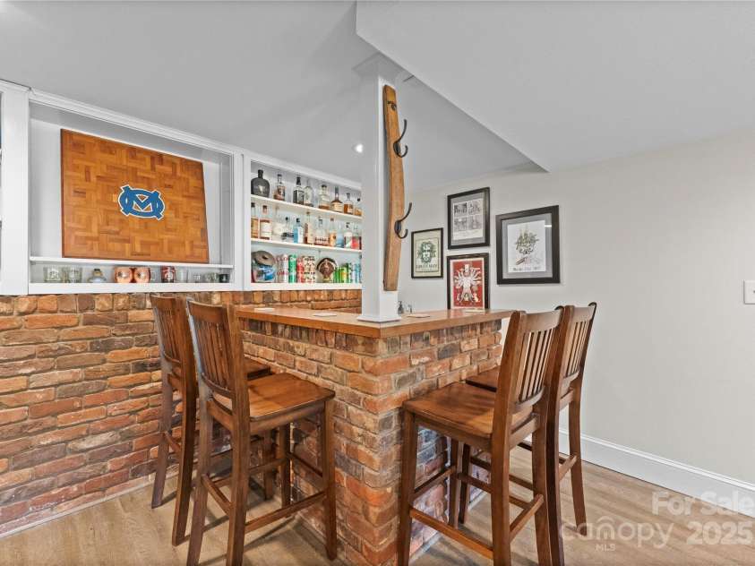 222 Carter Street, Lincolnton, NC 28092.  MLS# CAR4254557, YatesRealty ID 13451. 