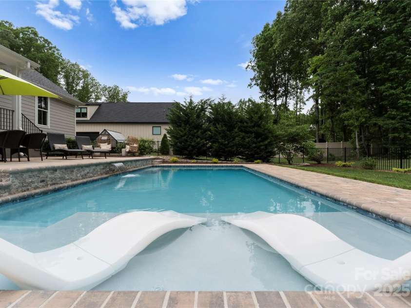 2646 Lee Lawing Road, Lincolnton, NC 28092.  MLS# CAR4254552, YatesRealty ID 13452. 