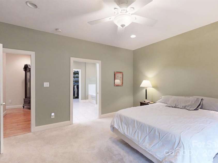 1061 14th Avenue Drive, Hickory, NC 28601.  MLS# CAR4257798, YatesRealty ID 13453. Primary Bedroom