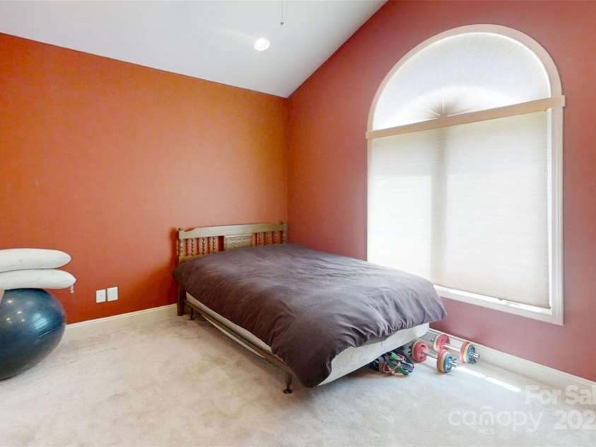1061 14th Avenue Drive, Hickory, NC 28601.  MLS# CAR4257798, YatesRealty ID 13453. Second Bedroom