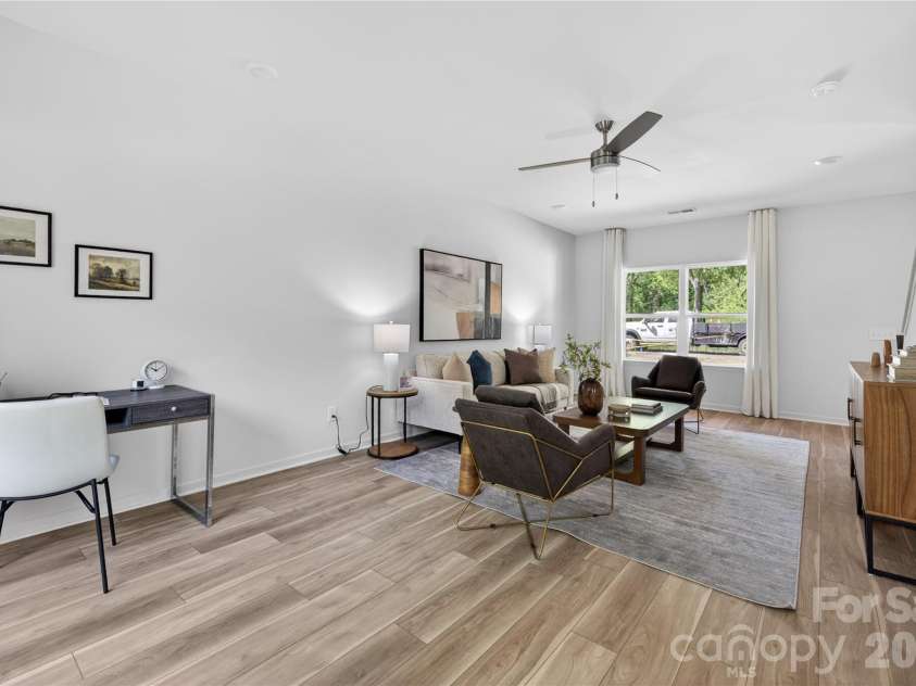 4809 Eleanor Drive, Charlotte, NC 28208.  MLS# CAR4359149, YatesRealty ID 13453. 