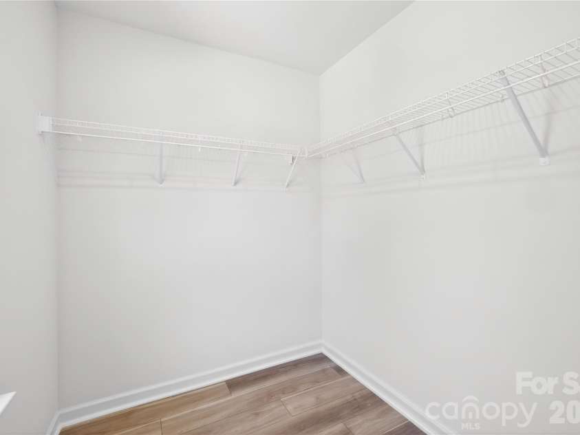 4809 Eleanor Drive, Charlotte, NC 28208.  MLS# CAR4359149, YatesRealty ID 13453. Primary Closet