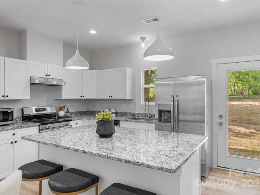 1914 White Street, Gastonia, NC 28052.  MLS# CAR4254323, YatesRealty ID 13454. 