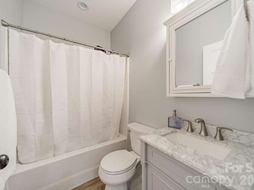 2005 Briarwood Circle, Fort Mill, SC 29715.  MLS# CAR4338146, YatesRealty ID 13454. 