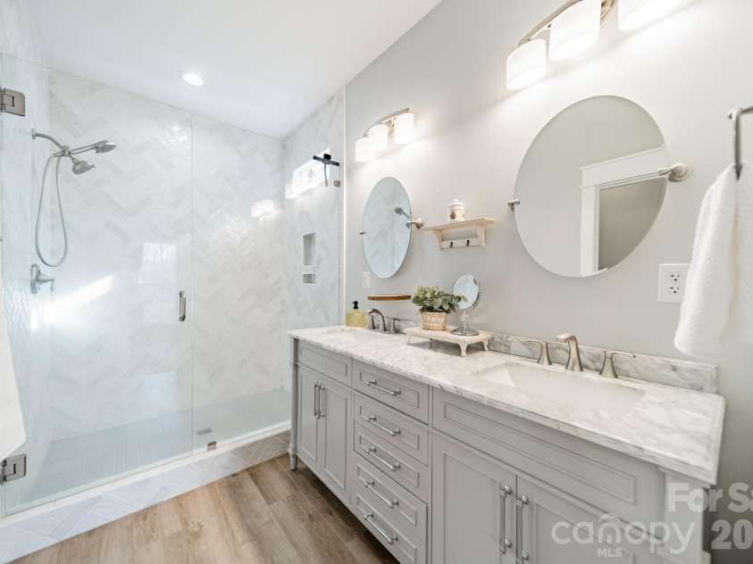 2005 Briarwood Circle, Fort Mill, SC 29715.  MLS# CAR4338146, YatesRealty ID 13454. 