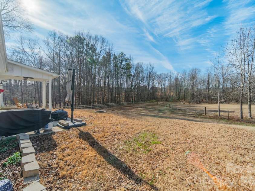 2005 Briarwood Circle, Fort Mill, SC 29715.  MLS# CAR4338146, YatesRealty ID 13454. 