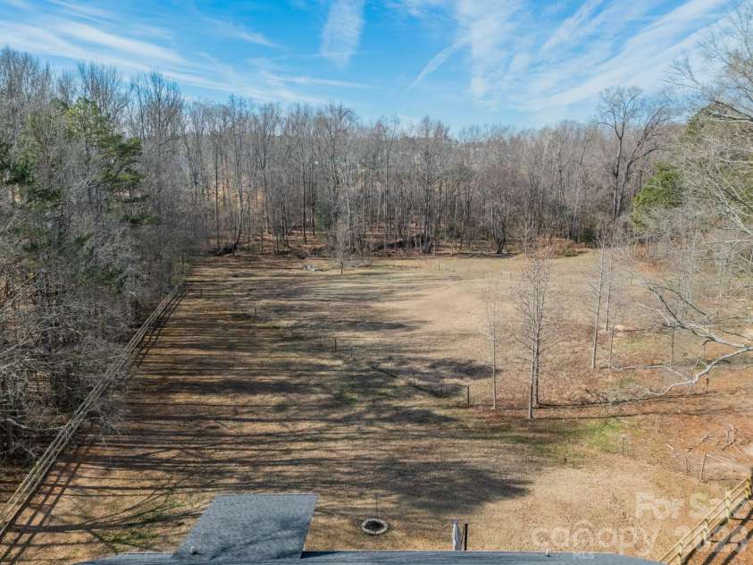 2005 Briarwood Circle, Fort Mill, SC 29715.  MLS# CAR4338146, YatesRealty ID 13454. 