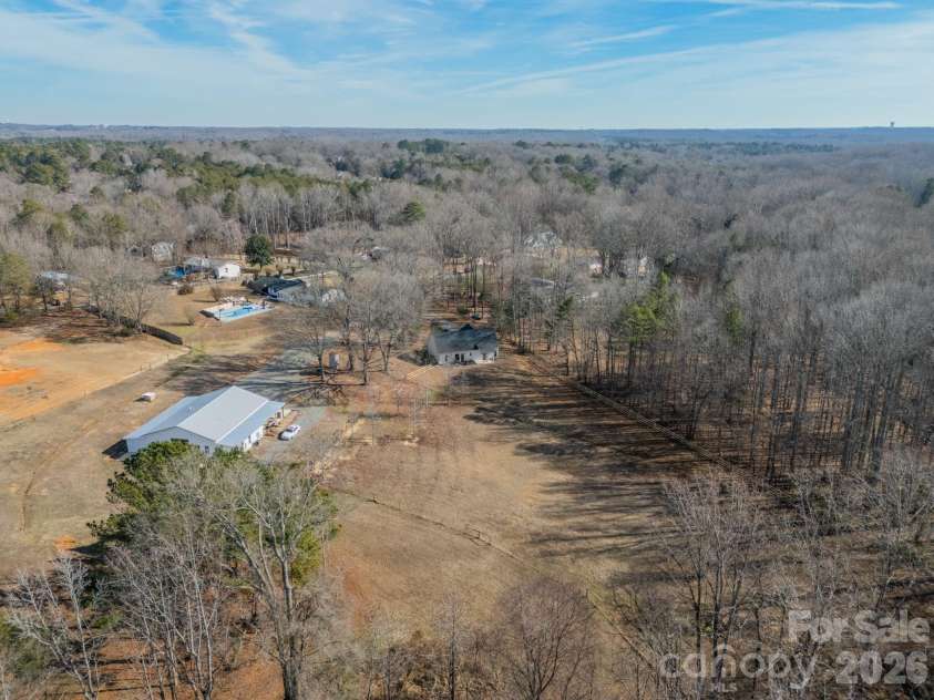 2005 Briarwood Circle, Fort Mill, SC 29715.  MLS# CAR4338146, YatesRealty ID 13454. 