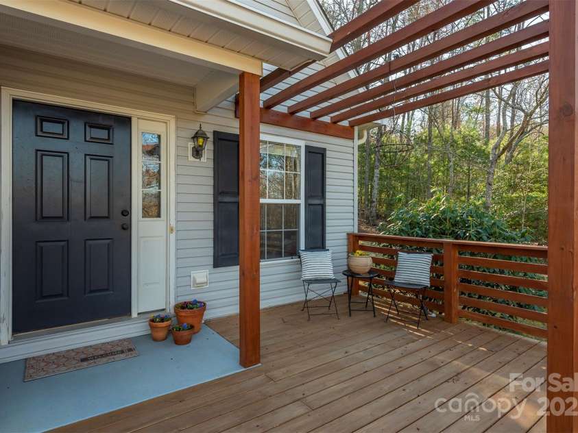 29 Beverly Grove Lane, Candler, NC 28715.  MLS# CAR4235867, YatesRealty ID 13455. 