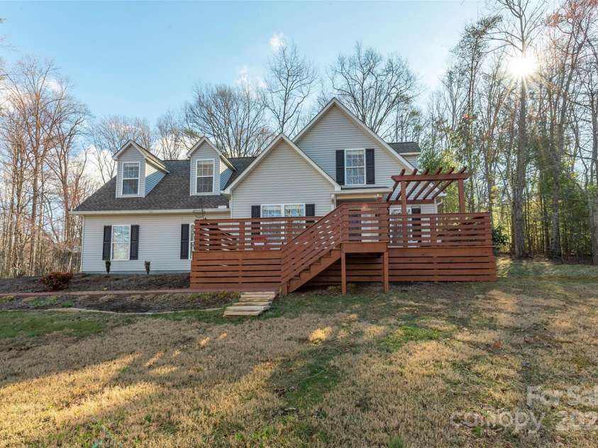 29 Beverly Grove Lane, Candler, NC 28715.  MLS# CAR4235867, YatesRealty ID 13455. 