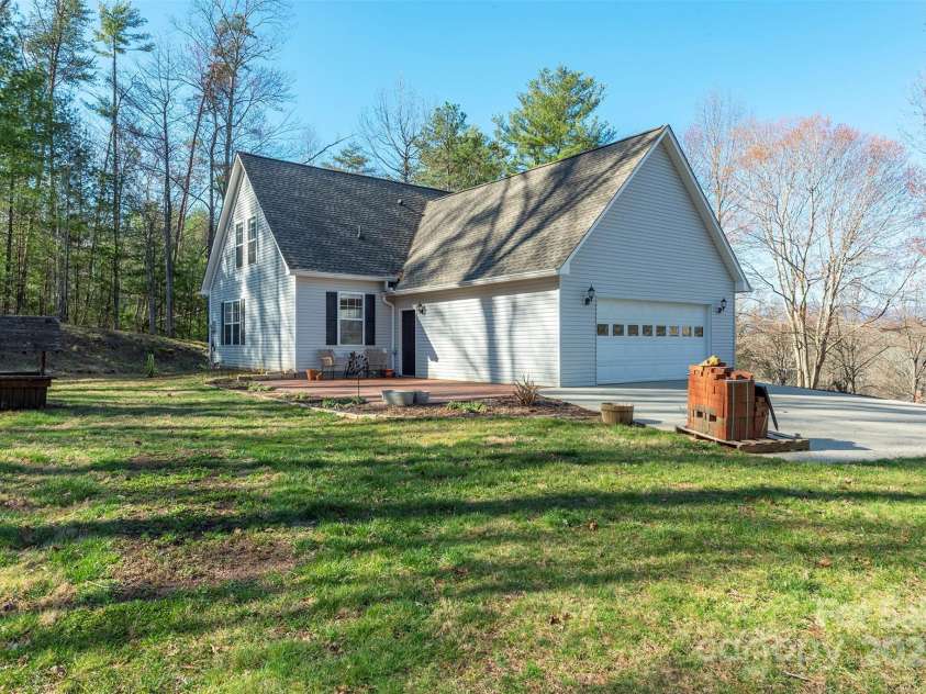 29 Beverly Grove Lane, Candler, NC 28715.  MLS# CAR4235867, YatesRealty ID 13455. 