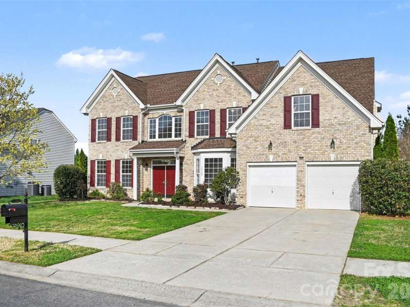 7512 Chasewater Drive, Harrisburg, NC 28075.  MLS# CAR4360354, YatesRealty ID 13455. 
