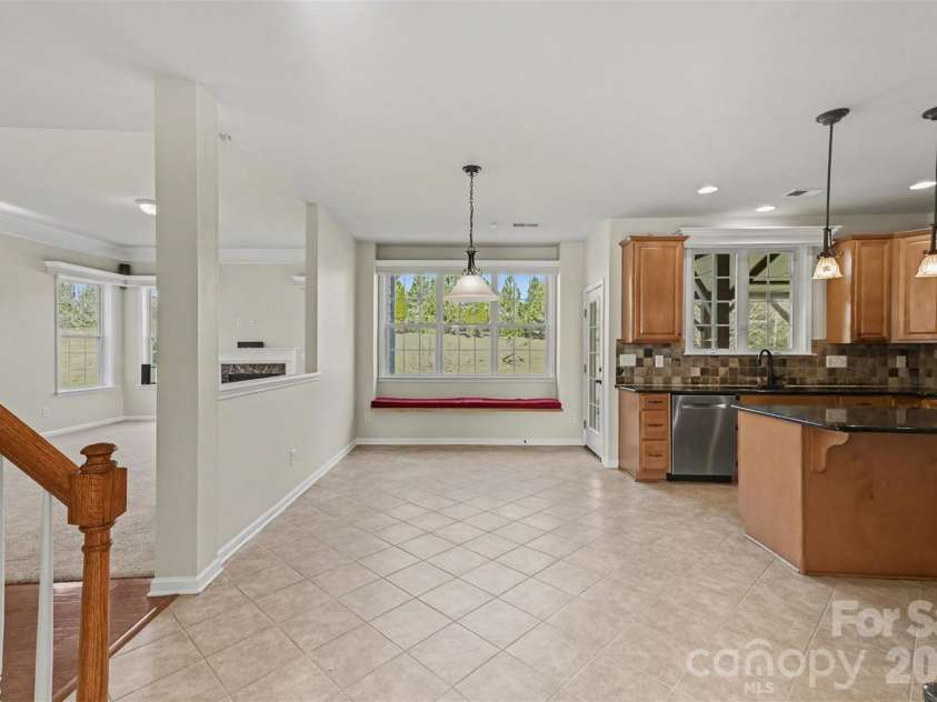 7512 Chasewater Drive, Harrisburg, NC 28075.  MLS# CAR4360354, YatesRealty ID 13455. Breakfast Area/Kitchen