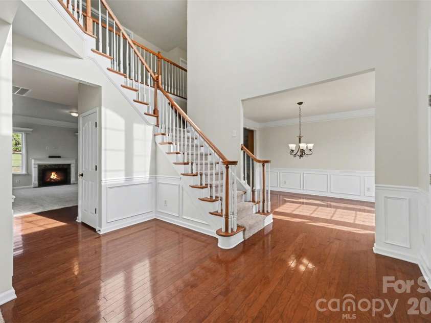 7512 Chasewater Drive, Harrisburg, NC 28075.  MLS# CAR4360354, YatesRealty ID 13455. Foyer