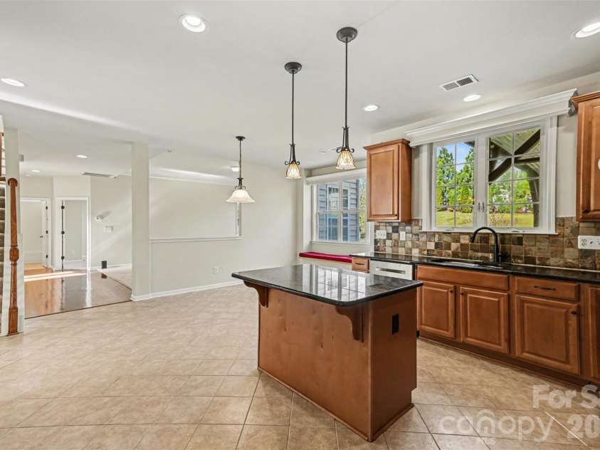 7512 Chasewater Drive, Harrisburg, NC 28075.  MLS# CAR4360354, YatesRealty ID 13455. Kitchen