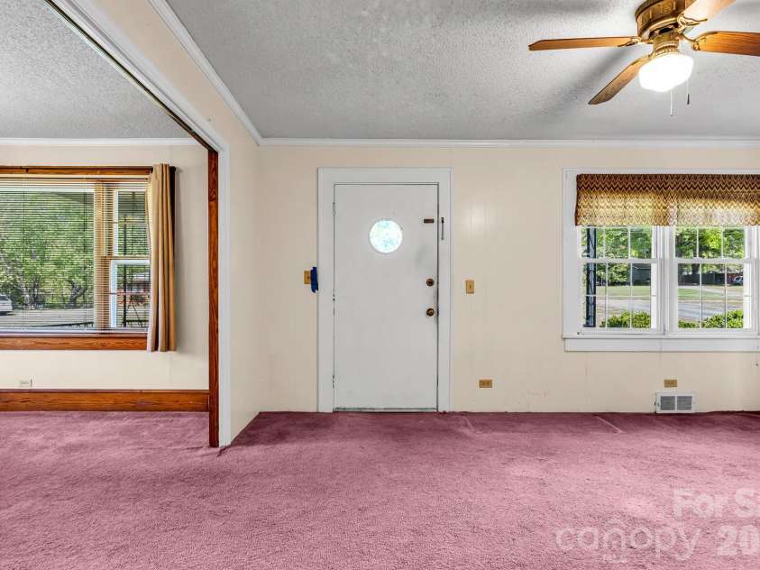 1325 Longview Avenue, Salisbury, NC 28146.  MLS# CAR4368663, YatesRealty ID 13456. 