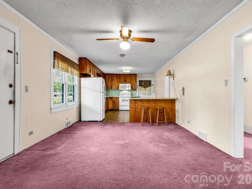 1325 Longview Avenue, Salisbury, NC 28146.  MLS# CAR4368663, YatesRealty ID 13456. 