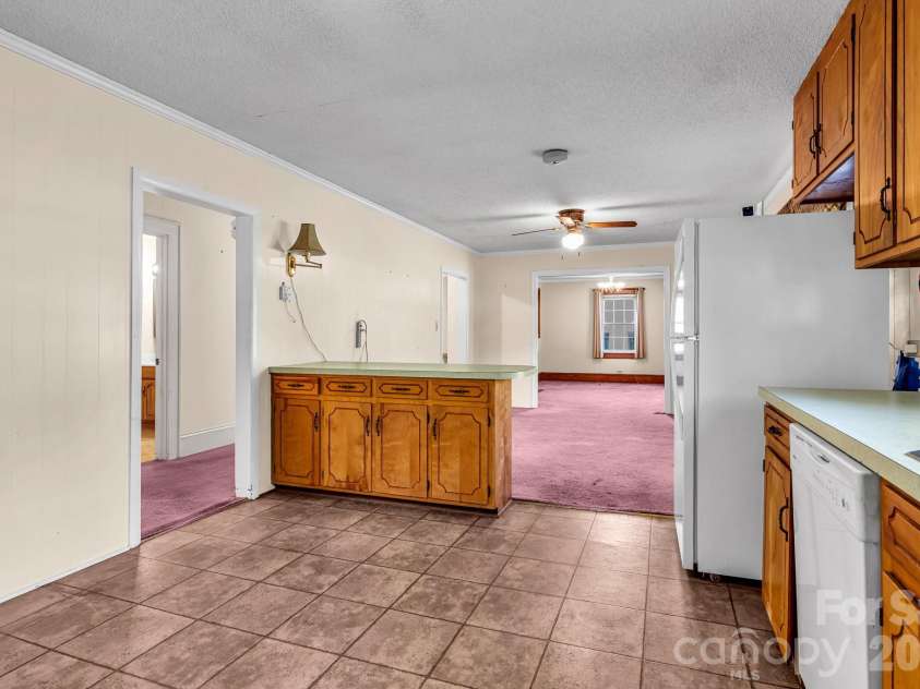1325 Longview Avenue, Salisbury, NC 28146.  MLS# CAR4368663, YatesRealty ID 13456. 